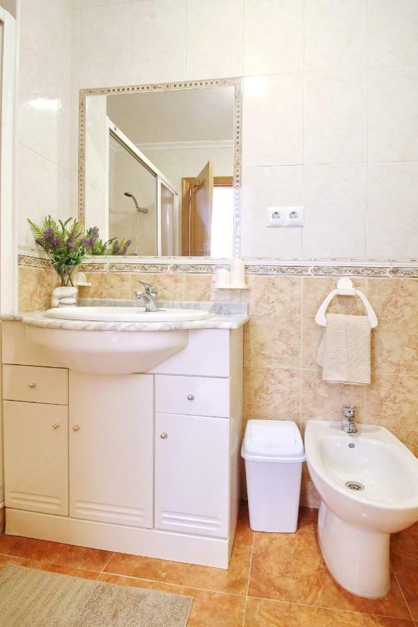 Zoa Happy Vacations Apartment Torrevieja Bagian luar foto