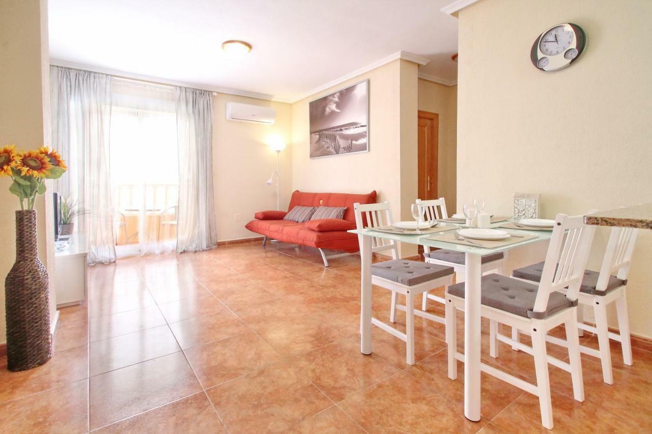 Zoa Happy Vacations Apartment Torrevieja Bagian luar foto