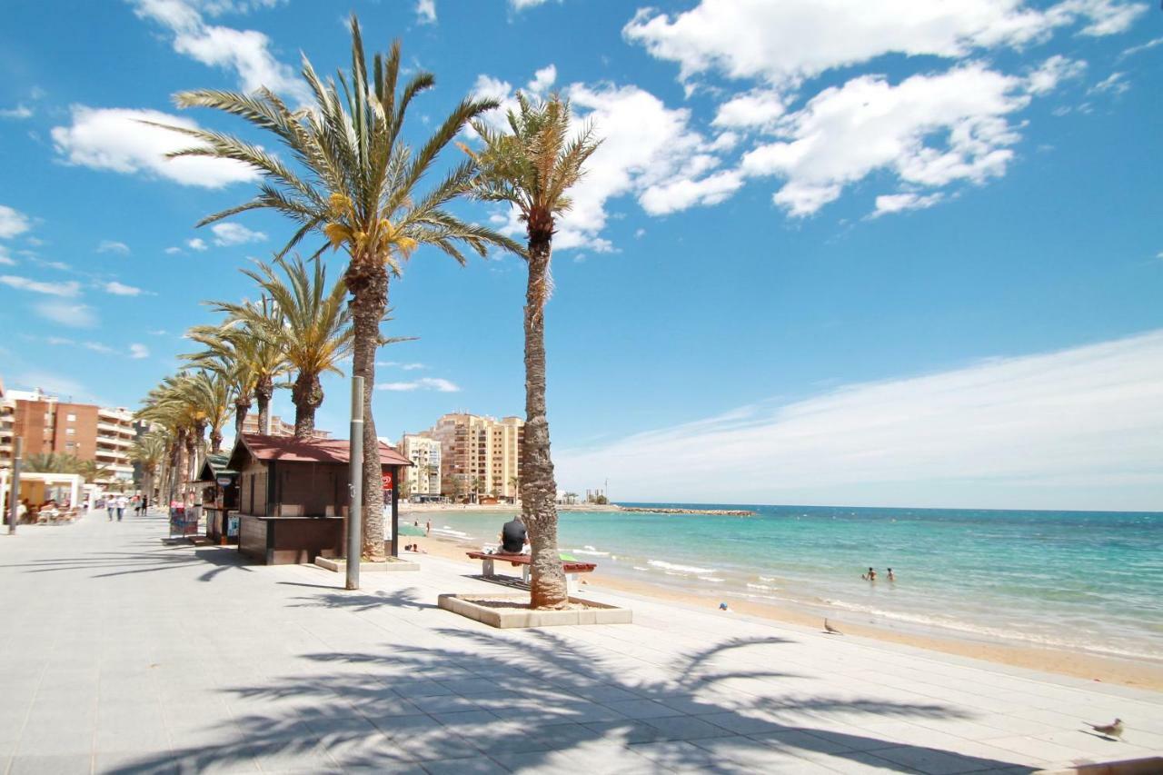 Zoa Happy Vacations Apartment Torrevieja Bagian luar foto