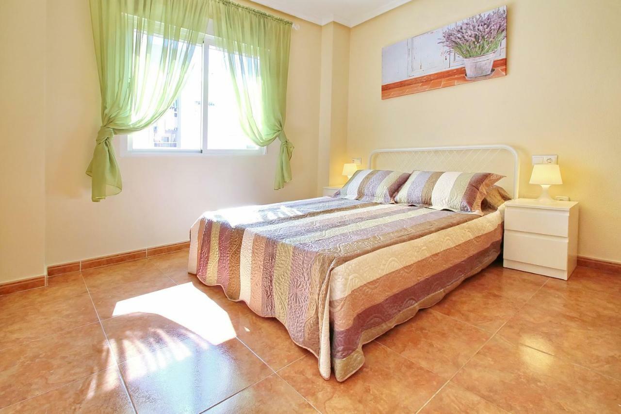 Zoa Happy Vacations Apartment Torrevieja Bagian luar foto