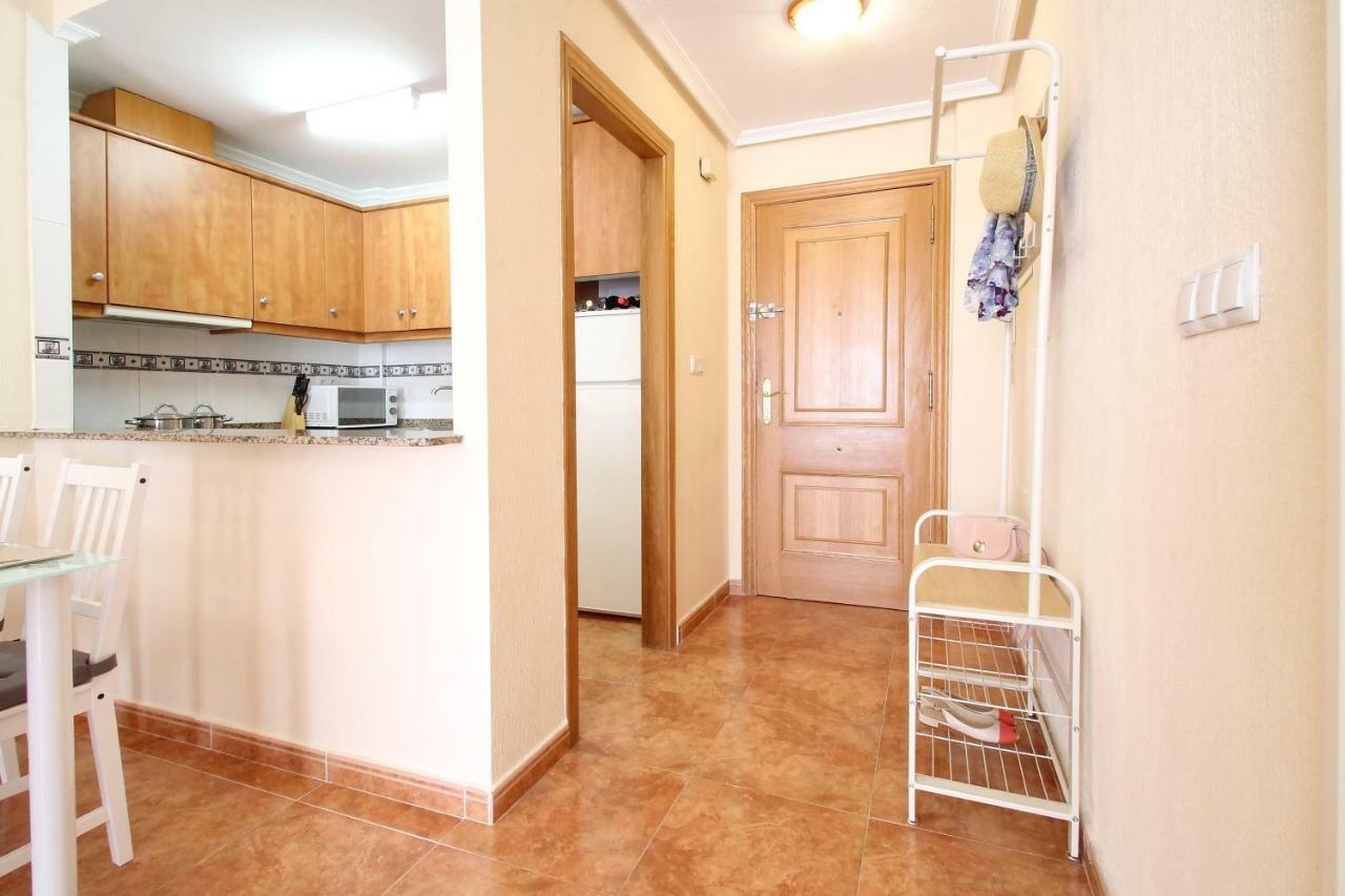 Zoa Happy Vacations Apartment Torrevieja Bagian luar foto