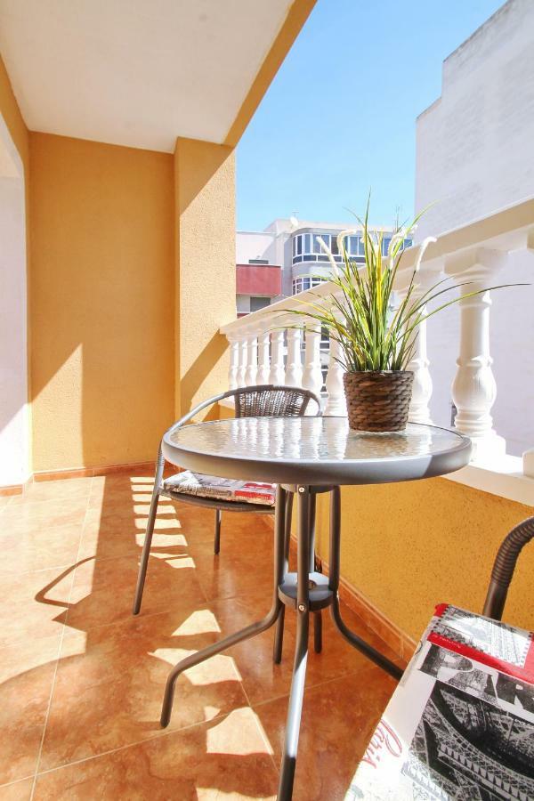Zoa Happy Vacations Apartment Torrevieja Bagian luar foto