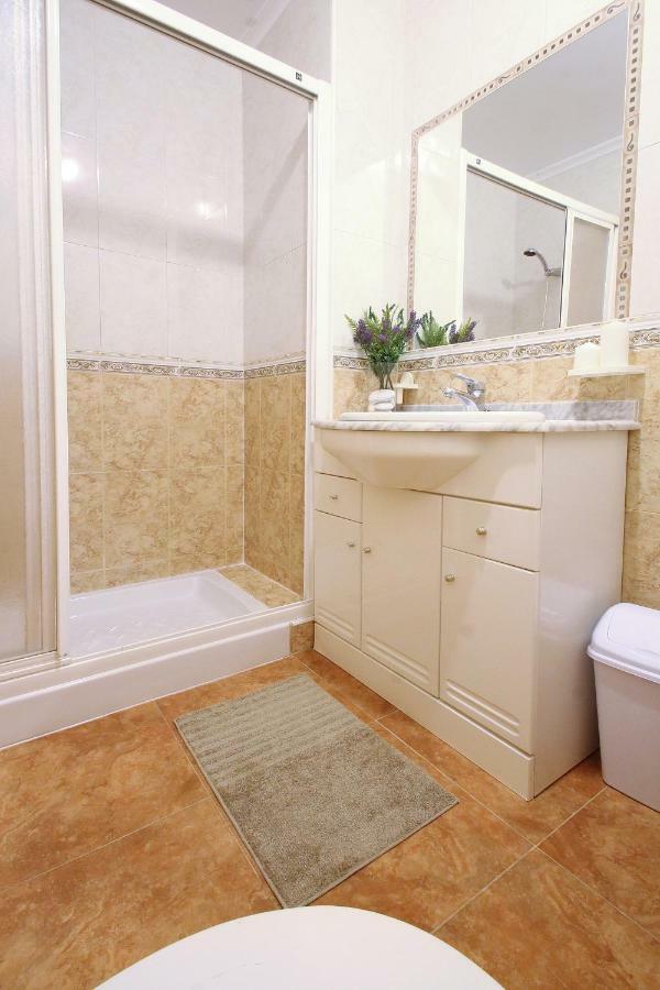 Zoa Happy Vacations Apartment Torrevieja Bagian luar foto